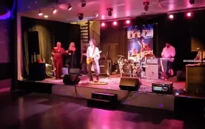 Revolution 5677 Live